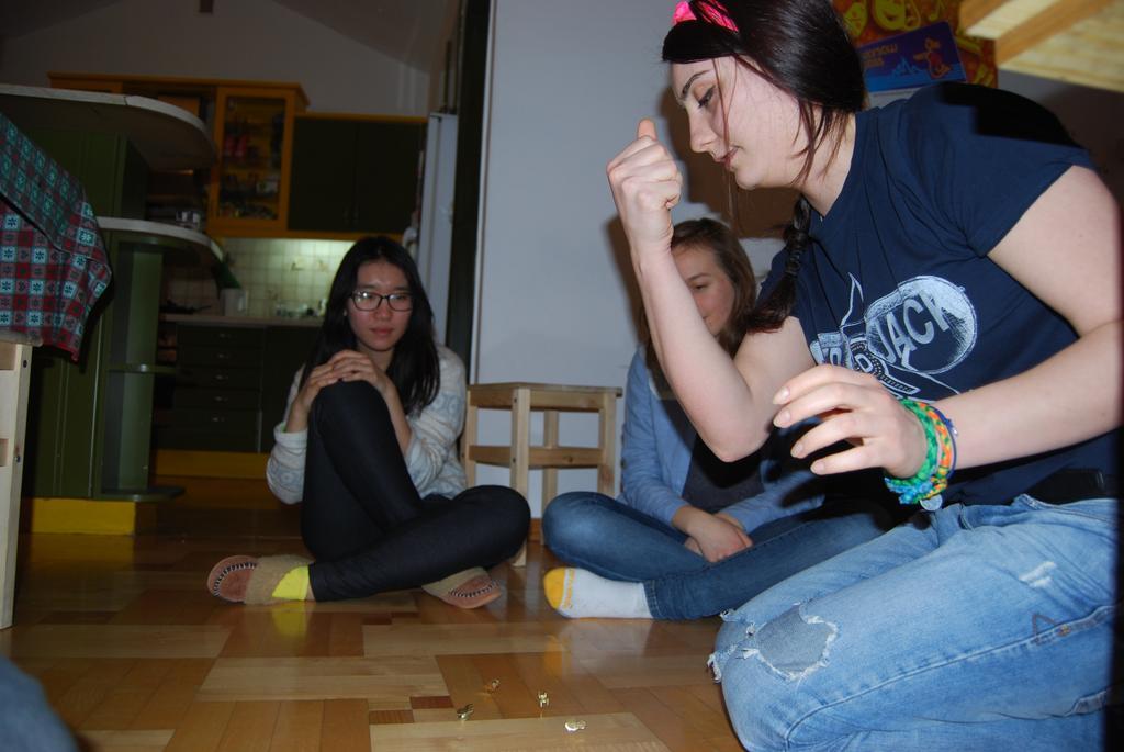 Adventura Hostel Varsavia Esterno foto