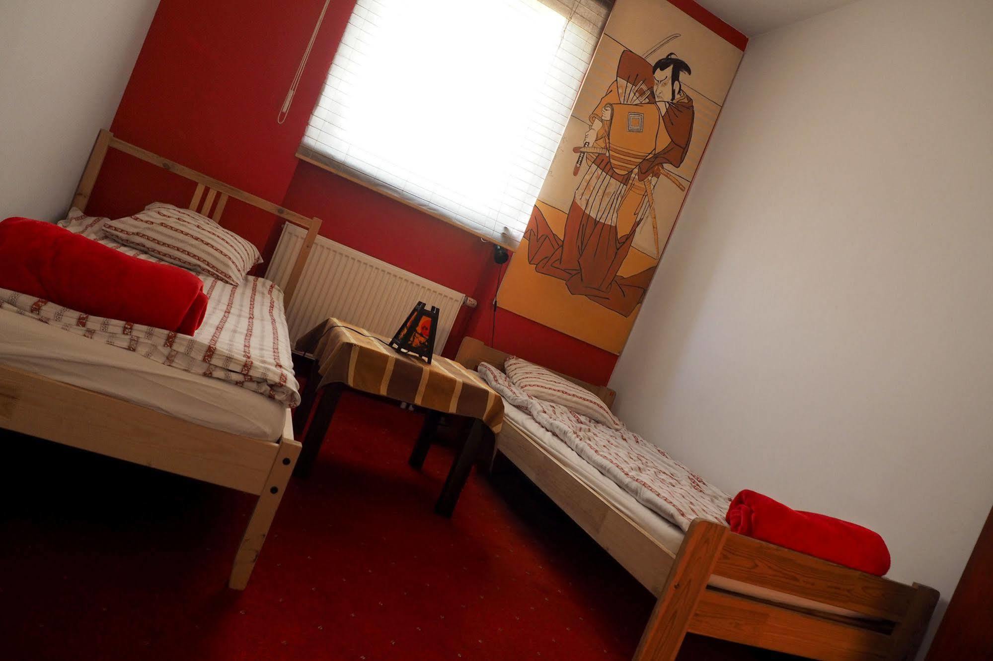 Adventura Hostel Varsavia Esterno foto